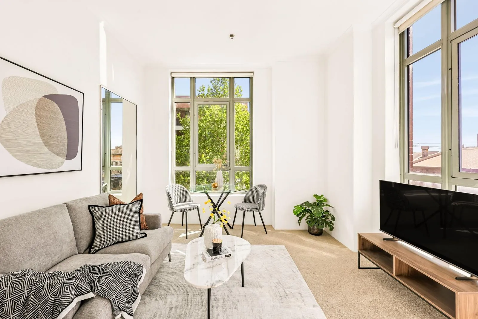 Newtown living & dining